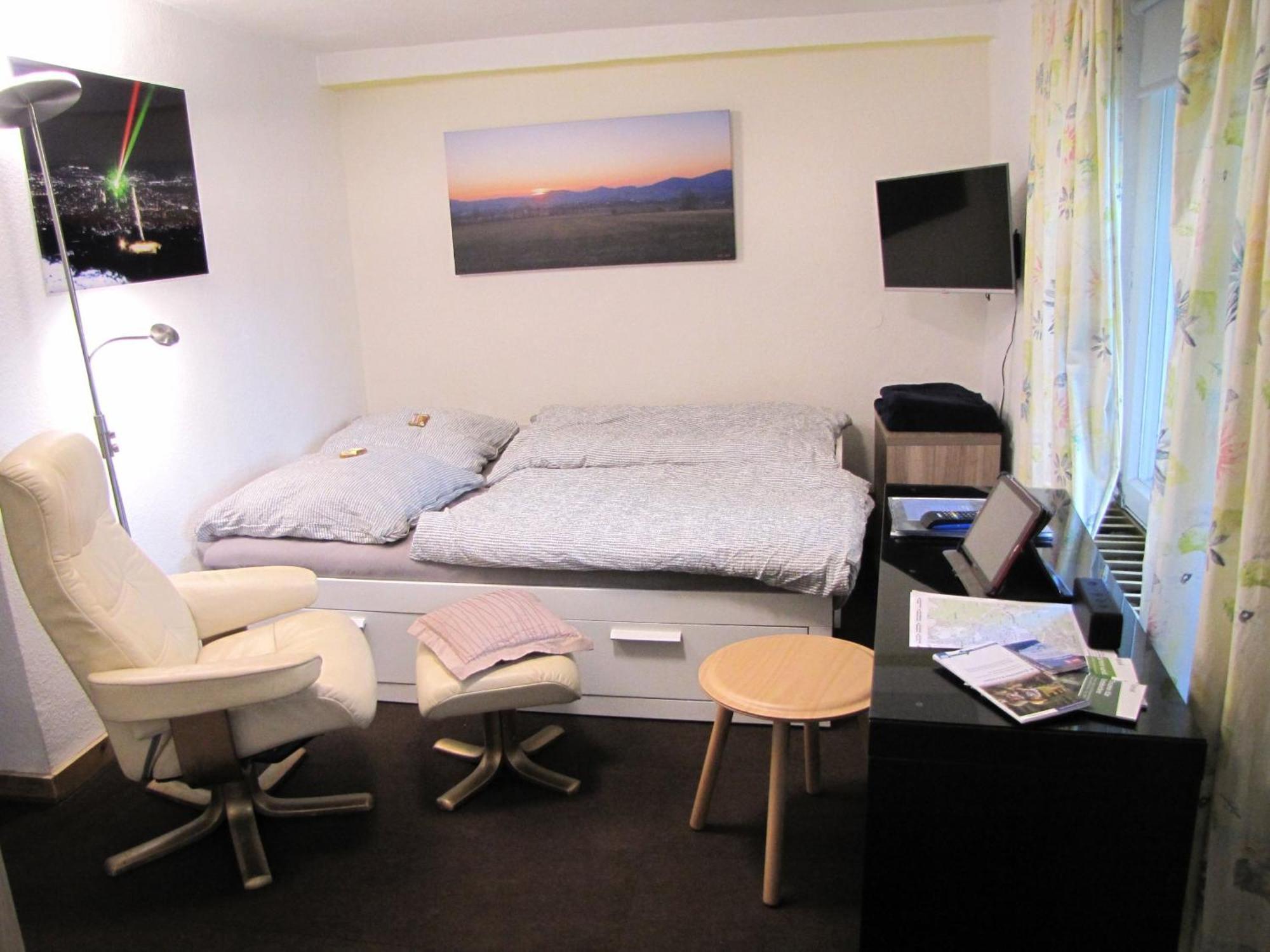 Apartment Hugo37 Am Bergpark คาสเซล ภายนอก รูปภาพ